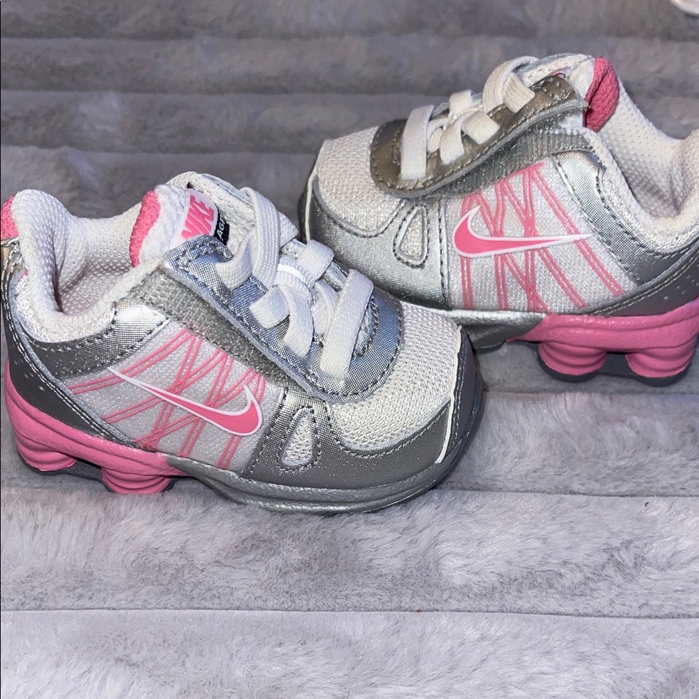 Nike Kids Silver and Pink Sneakers